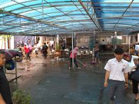 KBM Terhenti, Murid SMAN 9 Bandung Gotong Royong Bersihkan Sisa Banjir