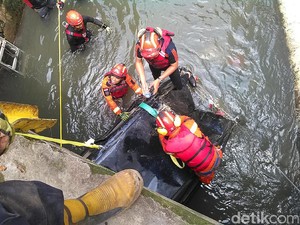 Begini Kesaksian Pemilik Mobil Kijang yang Nyaris Lenyap di Jalan Pagarsih