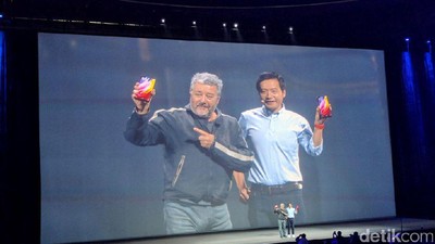 Momen Kelahiran Duet Ponsel Jagoan Xiaomi