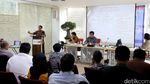 Diskusi Perubahan Sosial Ekonomi 1998-2016