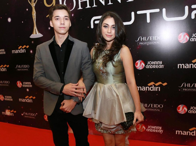 Heboh Stefan Ngaku Tak Pernah Pacari Cewek Perawan, Ini Kata Ibu Natasha Wilona Heboh Stefan Ngaku Tak Pernah Pacari Cewek Perawan, Ini Kata Ibu Natasha Wilona