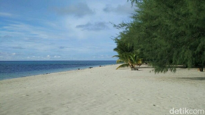 Suasana di Pulau Kapoposang