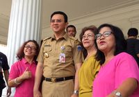 Antre Bertemu Ahok, Warga Minta Pekerjaan Hingga Cetak Buku