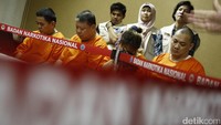Pengungkapan itu berdasarkan hasil penangkapan BNN terhadap Riawira (46) dan Jhony Tamsil (42) yang diduga merupakan jaringan Pony Tjandra.