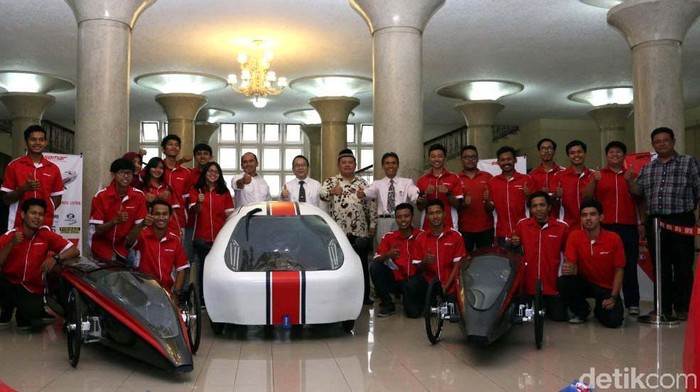 Tiga Mobil Semar UGM Siap Berlaga di Kontes Mobil Hemat Energi