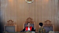 Sidang dipimpin hakim tunggal I Wayan Karya.