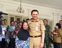 Antre Bertemu Ahok, Warga Minta Pekerjaan Hingga Cetak Buku