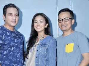 Amara Lingua Masih Shock Ibunda Meninggal karena Infeksi Paru-paru