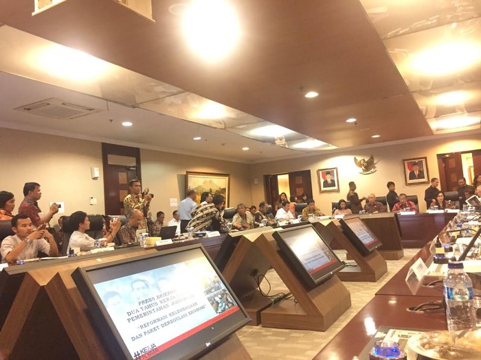 2 Tahun Jokowi-JK, Darmin: RI Tidak Terseret Perlambatan Ekonomi Global