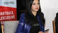 Kira-kira Raline lihat apa ya? Pool/Ismail/detikFoto.