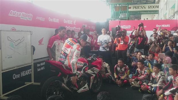 Marquez Beri Tips Membalap, Tak Cuma Teori tapi Juga Praktik