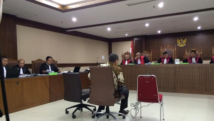 Nurhadi Kerap Dijadwalkan Berobat di RS MRCCC oleh Eddy Sindoro