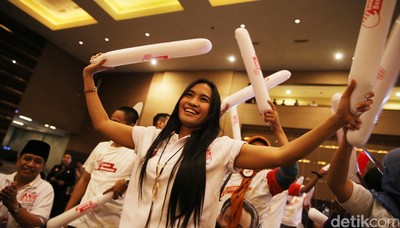 Gempita Pendukung Cagub DKI, Adakah Anda di Sini?