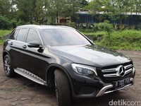 Menguji Mercy GLC 250, Si Mewah nan Tangguh