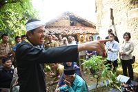 Berkah Kuncen Abah Tarmedi, Gubuk Reyotnya Diperbaiki karena Aduan Warga