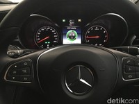 Menguji Mercy GLC 250, Si Mewah nan Tangguh