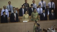 Pemerintah dan DPR juga sependapat melanjutkan efisiensi pada belanja operasional yang prioritas dan pertajam belanja non-operasional di (K/L) dengan tetap menjaga kualitas pelayanan kepada masyarakat.
