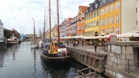 Inilah Nyhavn, yang berada di Kopenhagen (ibukota negara Denmark). Di sinilah terdapat pelabuhan yang menjadi tempat wisata dan memanjakan warga setempat serta turis yang datang (Erwin/detikTravel)