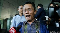 Panitera Mahkamah Konstitusi (MK), Kasianur Sidauruk usai menjalani pemeriksaan selama lebih dari 5 jam di Gedung KPK, Jl HR Rasuna Said, Kuningan, Jakarta Selatan, Rabu (26/10/2016).