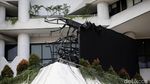 Ini Penampakan Gondola Jatuh di Intiland Sudirman