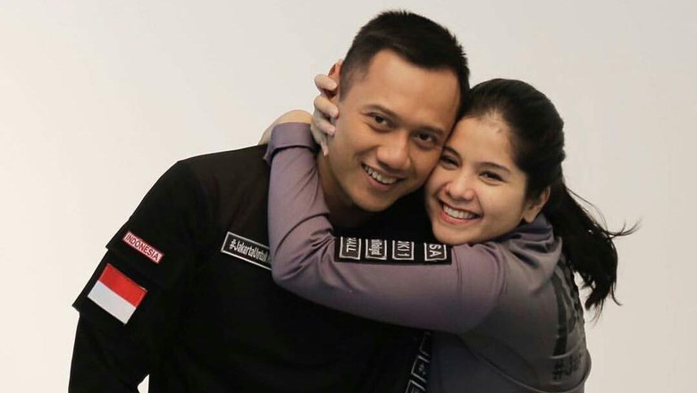 Foto: Potret kemesraan Agus Yudhoyono-Annisa Pohan (Instagram/annisayudhoyono) Foto: Potret kemesraan Agus Yudhoyono-Annisa Pohan (Instagram/annisayudhoyono)