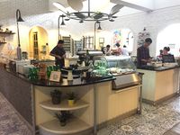Trafique Coffee: Asyiknya Menyeruput Kopi Aromanis Ditemani <i>Chicken Darlings</i>
