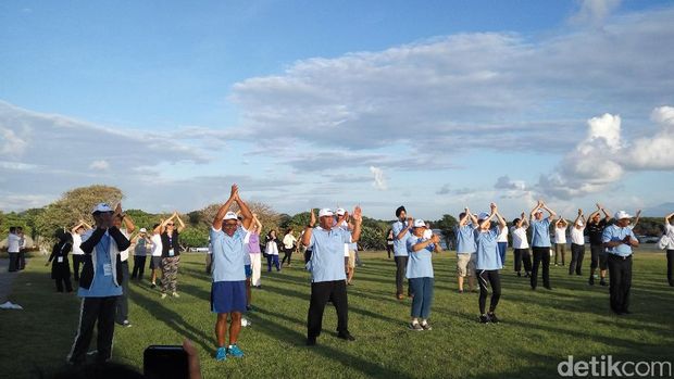 Saat Menlu RI dan Menlu Australia Berolahraga Poco-Poco