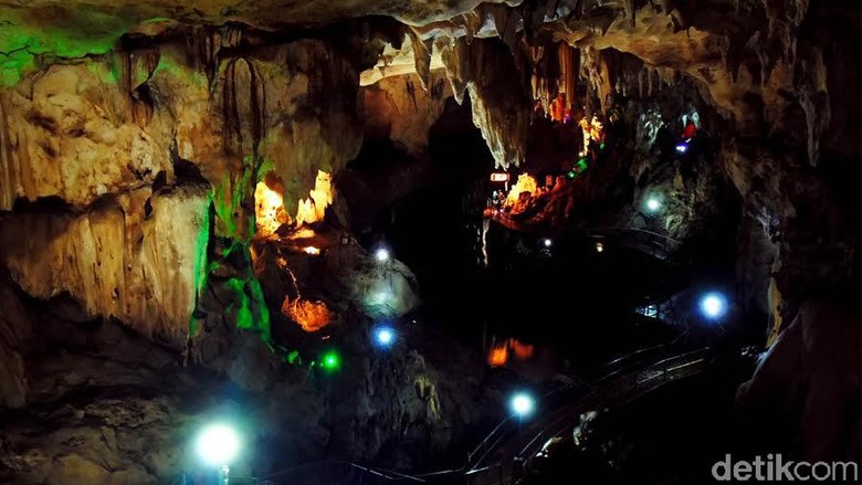 Menelusuri Jejak Goa Lowo yang Dikenal Terpanjang se-Asia Tenggara Menelusuri Jejak Goa Lowo yang Dikenal Terpanjang se-Asia Tenggara