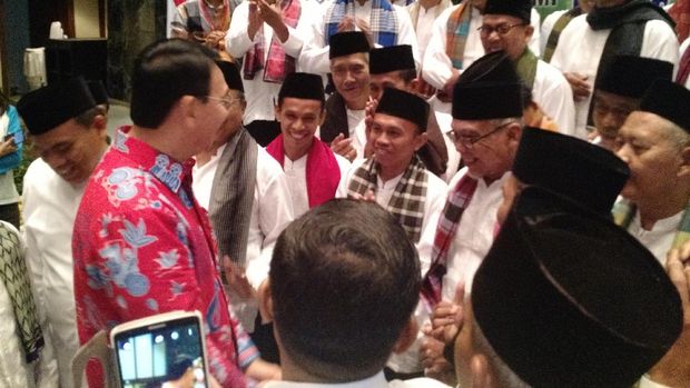 Ahok Lepas 50 Marbut Masjid di Jakarta untuk Umrah di Makkah