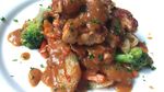 Slurpp! Enaknya Menyeruput Kopi Aromanis Ditemani Chicken Darlings