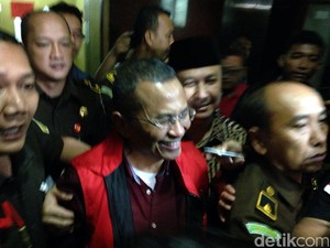 Perjalanan Kasus Dahlan Iskan: 5 Kali Diperiksa Maraton Hingga Ditahan