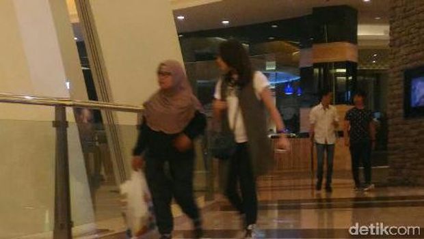 Diisukan Pacaran dengan Chelsea Islan, Chicco Jerikho Minta Ditanya Soal Pacar