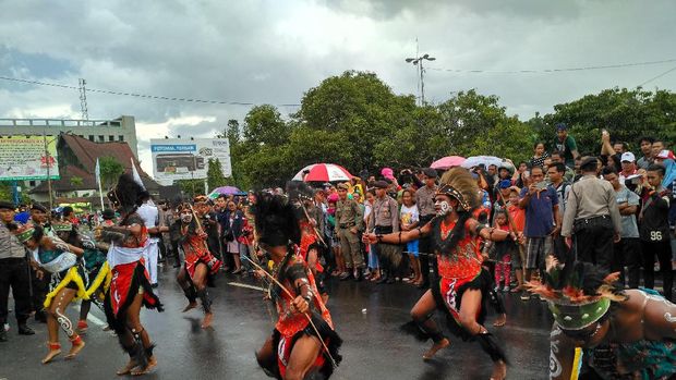 Buka Kirab 'Sumpah Pemuda' di Palangkaraya, Menpora Minta Warga Jaga Persatuan