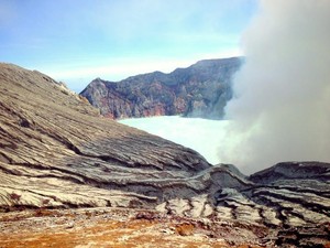 Fenomena Api Biru yang Hanya Ada 2 di Dunia