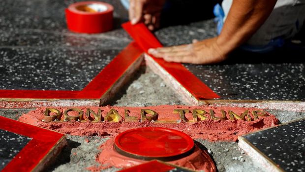 Bintang Hollywood Walk of Fame milik Trump diperbaiki