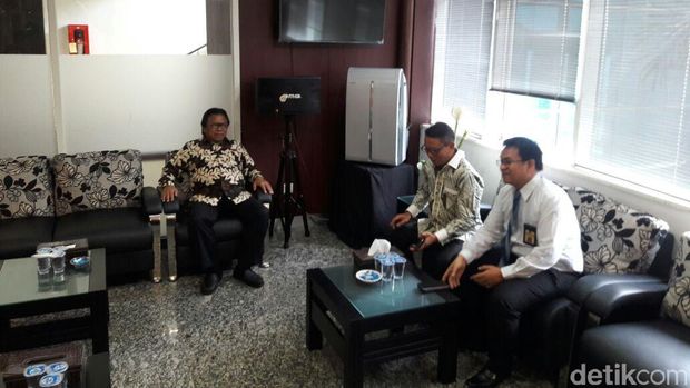 Wakil Ketua MPR Oesman Sapta Daftar <i>Tax Amnesty</i> di Kantor Pusat Pajak