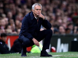 Advocaat: Mourinho Bukan Pesulap