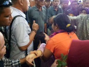 Ada Pendukung Mirna yang Pingsan Usai Putusan 20 Tahun Penjara