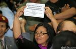 Pendukung Mirna dan Jessica Penuhi Sidang Vonis