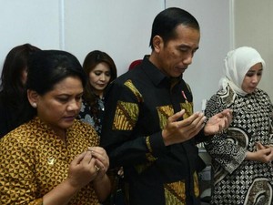 Jokowi: Semoga Ayah Kapolri dan Menlu Diberi Tempat Terbaik di Sisi Allah