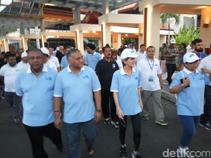 Saat Menlu RI dan Menlu Australia Berolahraga Poco-Poco