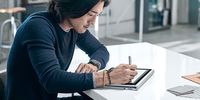 Microsoft Bikin Surface Book Makin Bertenaga