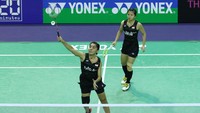 Greysia juga sempat dipasangkan bersama Nitya Krishinda Mahesweri. Prestasinya pun tidak kalah mentereng, di antaranya juara Thailand Open 2013, juara Asian Games 2014, juara Chinese Taipei Open 2014 dan 2015, juara Korea Open 2015 dan juara Singapore Open 2016. Dok. PBSI