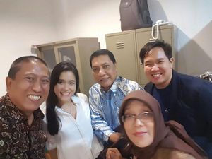Senyum Optimis Jessica Jelang Sidang Vonis