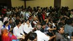 Pendukung Mirna dan Jessica Penuhi Sidang Vonis