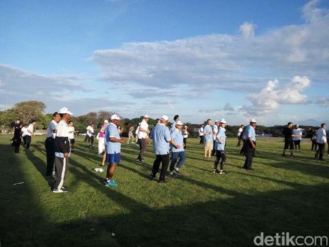 Saat Menlu RI dan Menlu Australia Berolahraga Poco-Poco