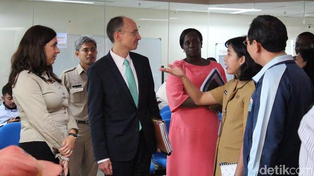 Ini Kontribusi PTSP DKI ke Kenaikan Peringkat Kemudahan Berbisnis RI