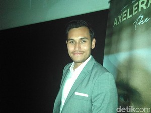 Yuk, Ikuti Serunya Pemotretan Arifin Putra untuk Celeb of the Month detikHOT!