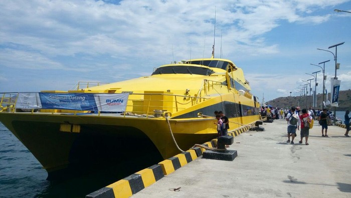 Mengintip Kapal Pesiar Yang Ditumpangi Rini Dan Bos Bos Bumn Di Labuan Bajo