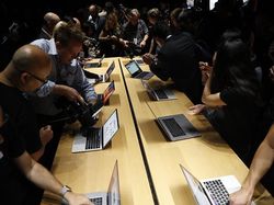 Cantiknya MacBook Pro + Touch Bar, Laptop Rp 23 Juta
